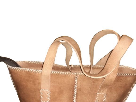 Bolso mediano de vacuno con hilo blanco
