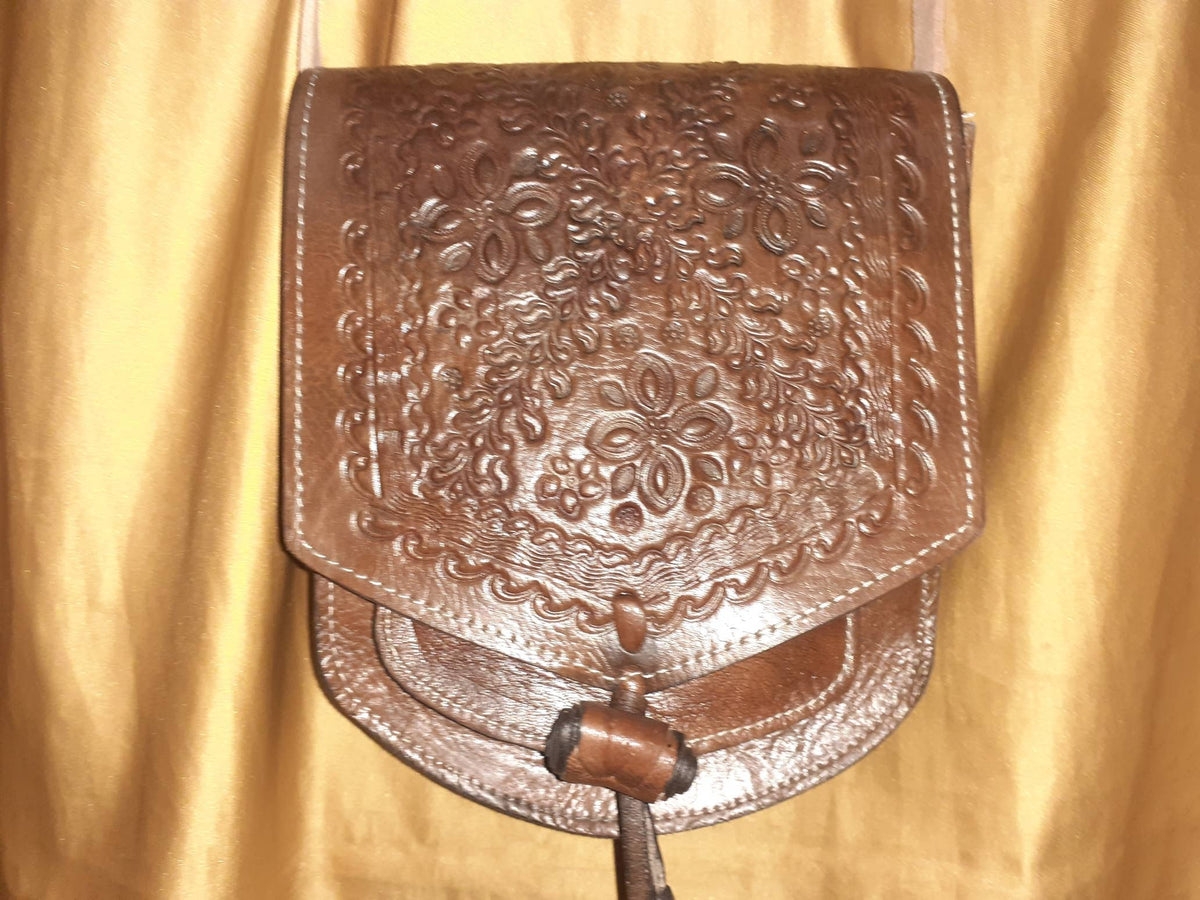 Bolso ovalado Fez labrado cuerda