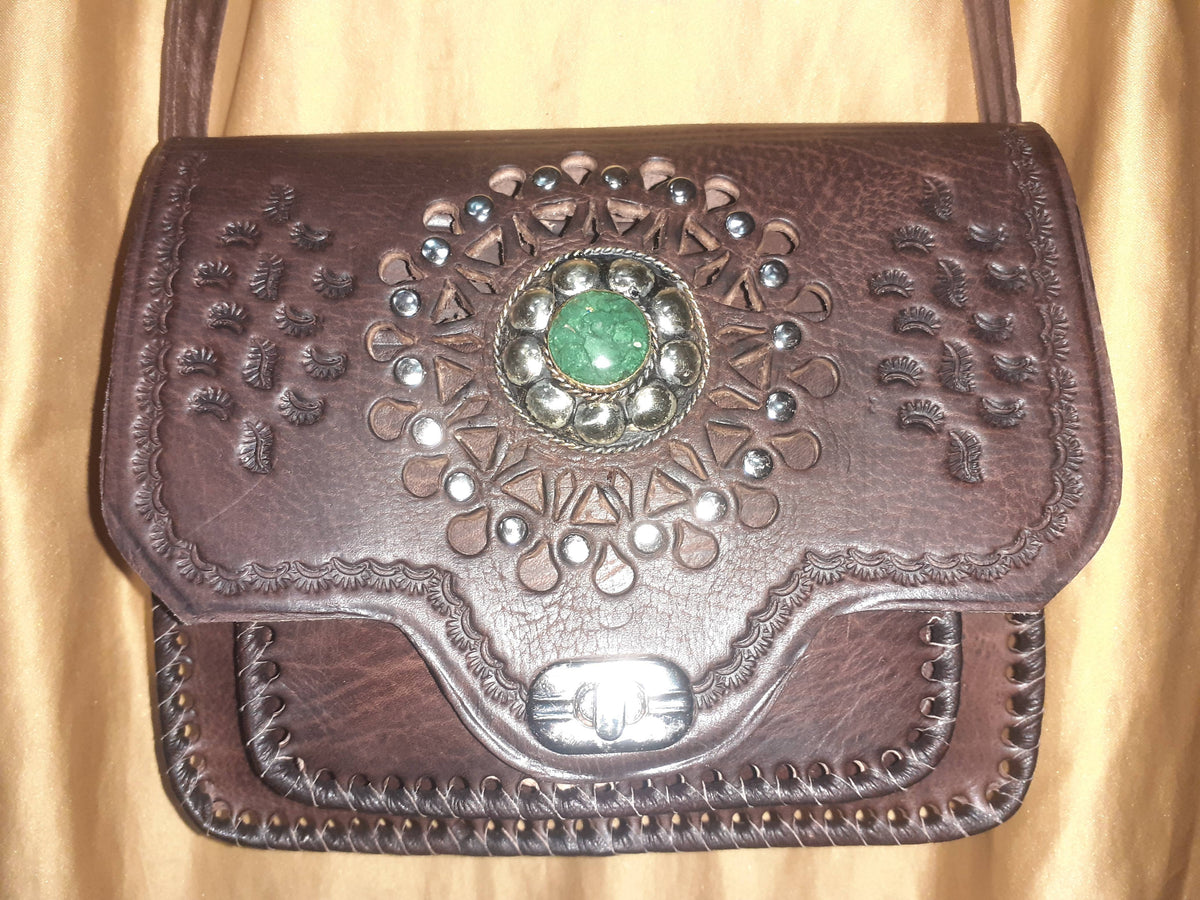 Bolso Cuadrado labrado piedra click