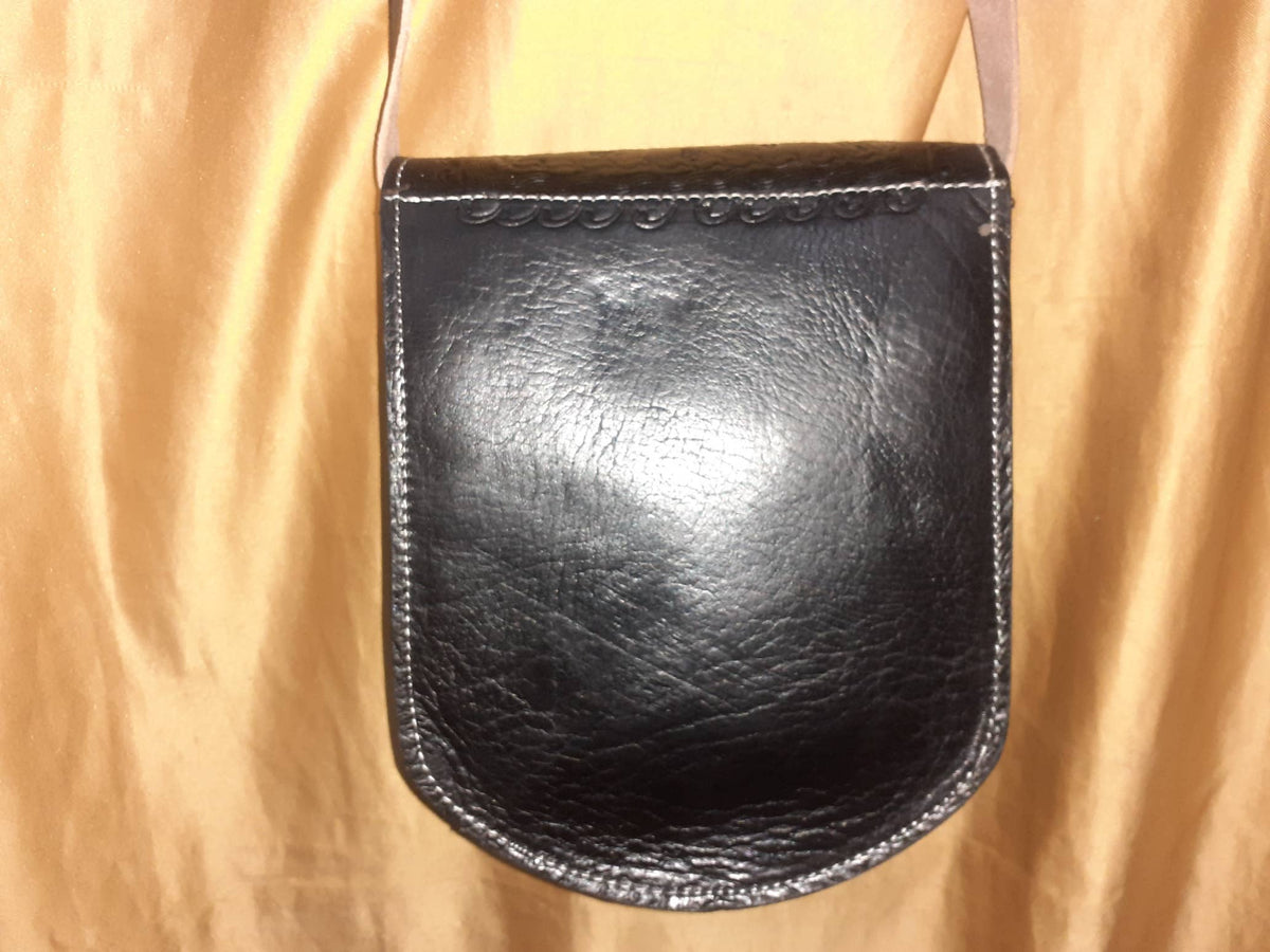 Bolso ovalado Fez labrado cuerda