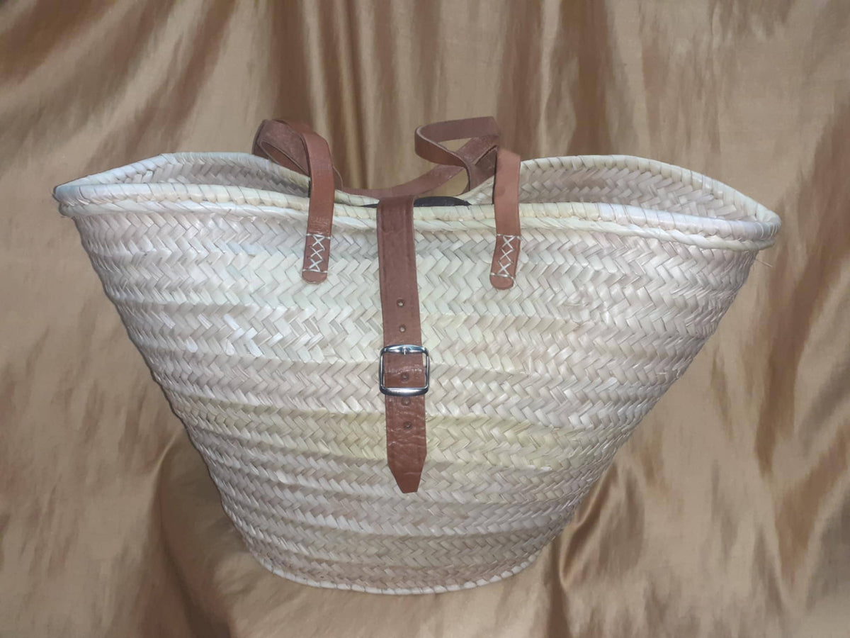 Bolso capazo de hebilla plateada